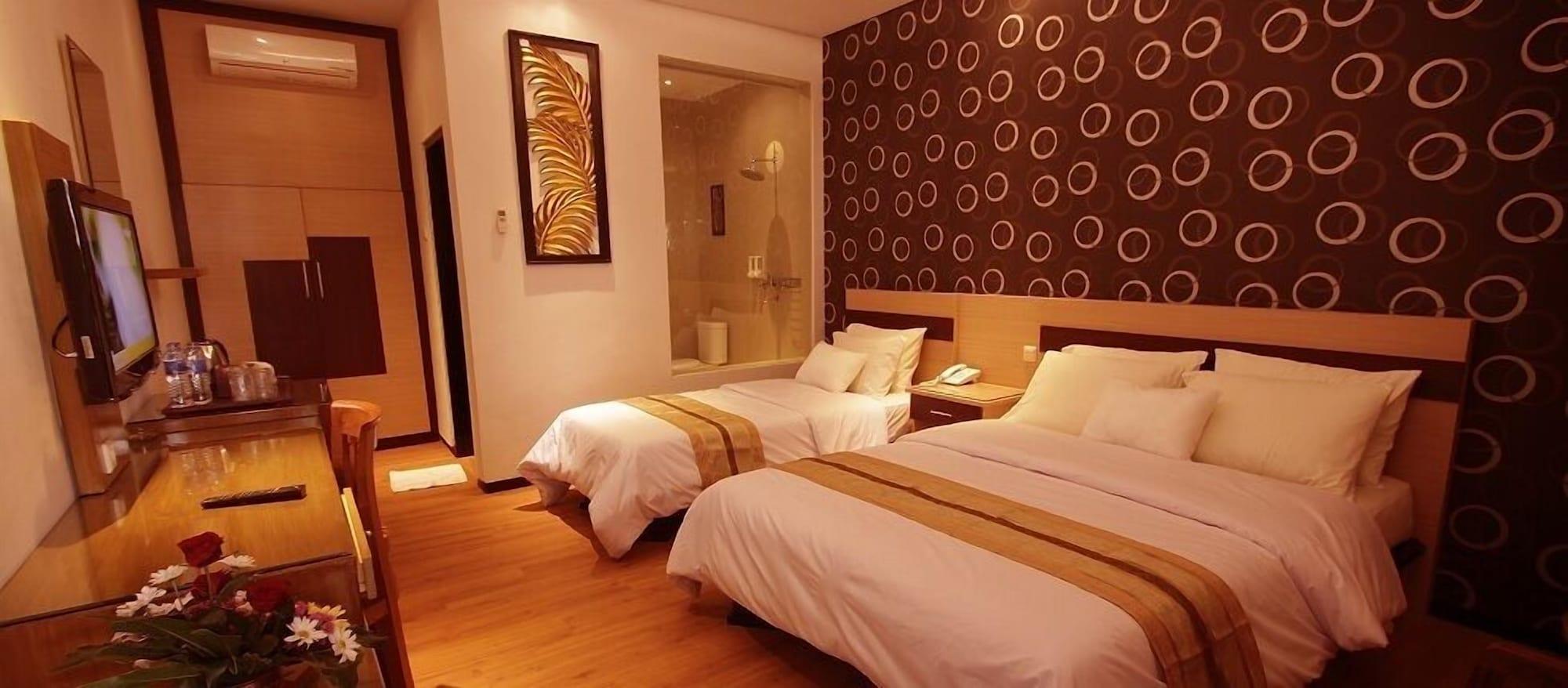 Kusuma Agrowisata Resort & Convention Malang Exterior photo