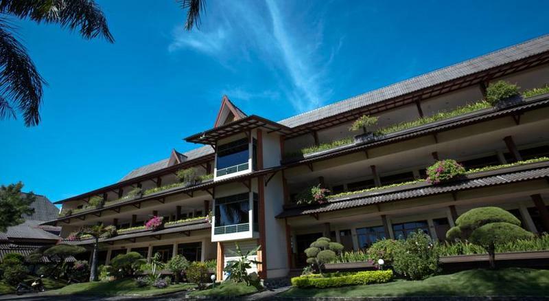 Kusuma Agrowisata Resort & Convention Malang Exterior photo