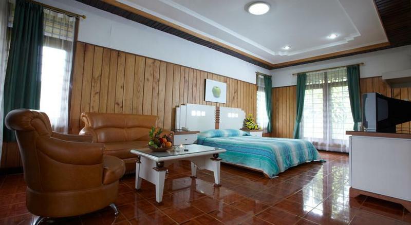 Kusuma Agrowisata Resort & Convention Malang Exterior photo